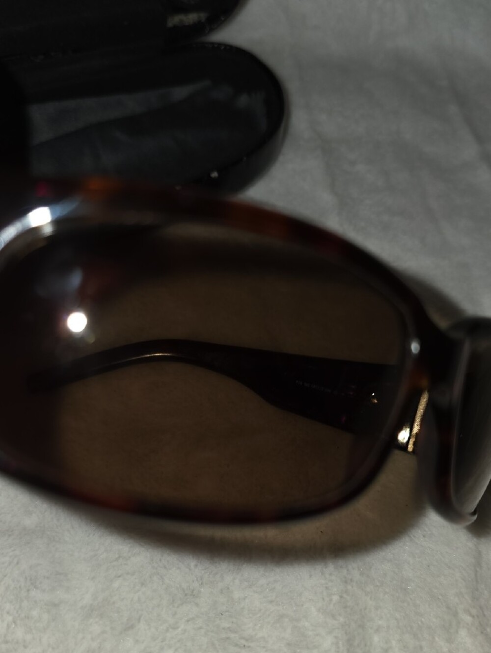 Gucci Tortoiseshell Sunglasses with Brown Lenses - Picture 2 of 8